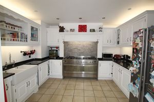 Kitchen- click for photo gallery
